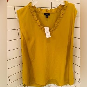 NWT Ann Taylor Short Sleeve Blouse- green/yellow women’s large